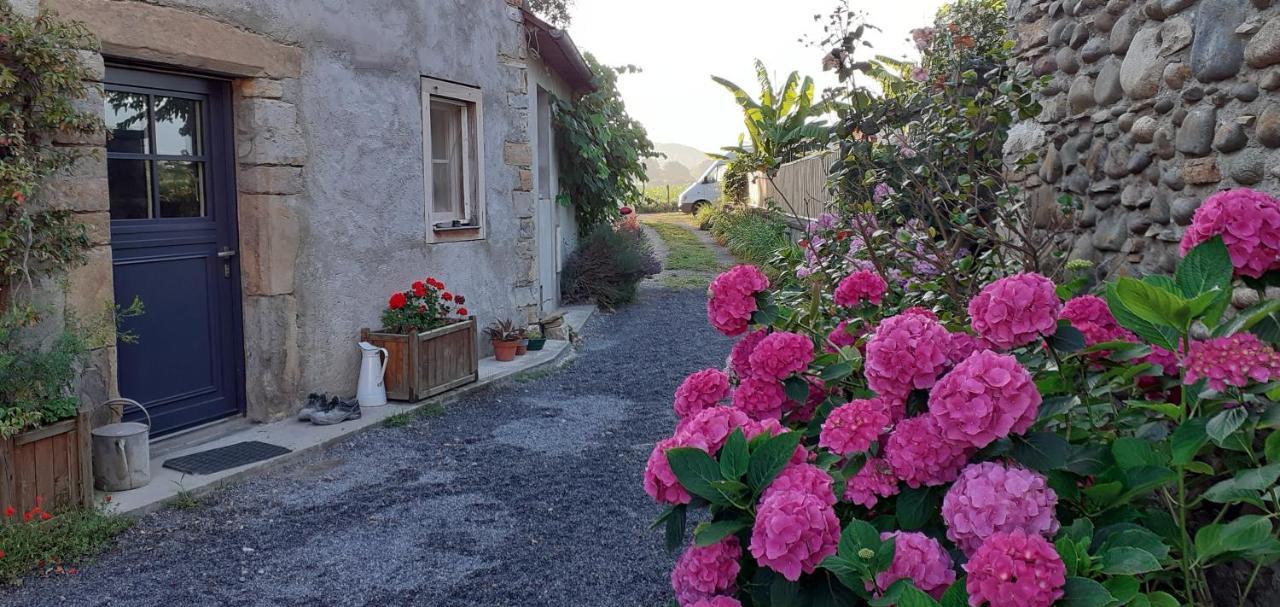 Gite Les Petits Chemins Ledeuix Dış mekan fotoğraf