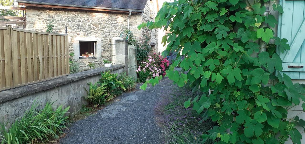 Gite Les Petits Chemins Ledeuix Dış mekan fotoğraf